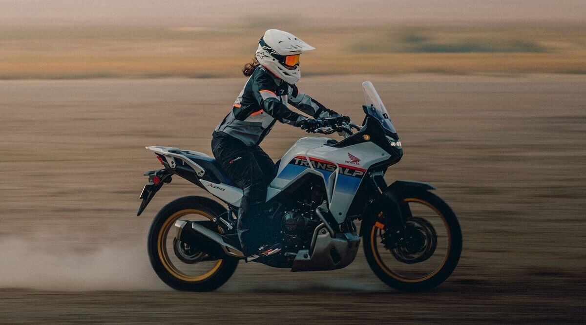 Alpinestars All Terra: arriva la collezione adventure 2026